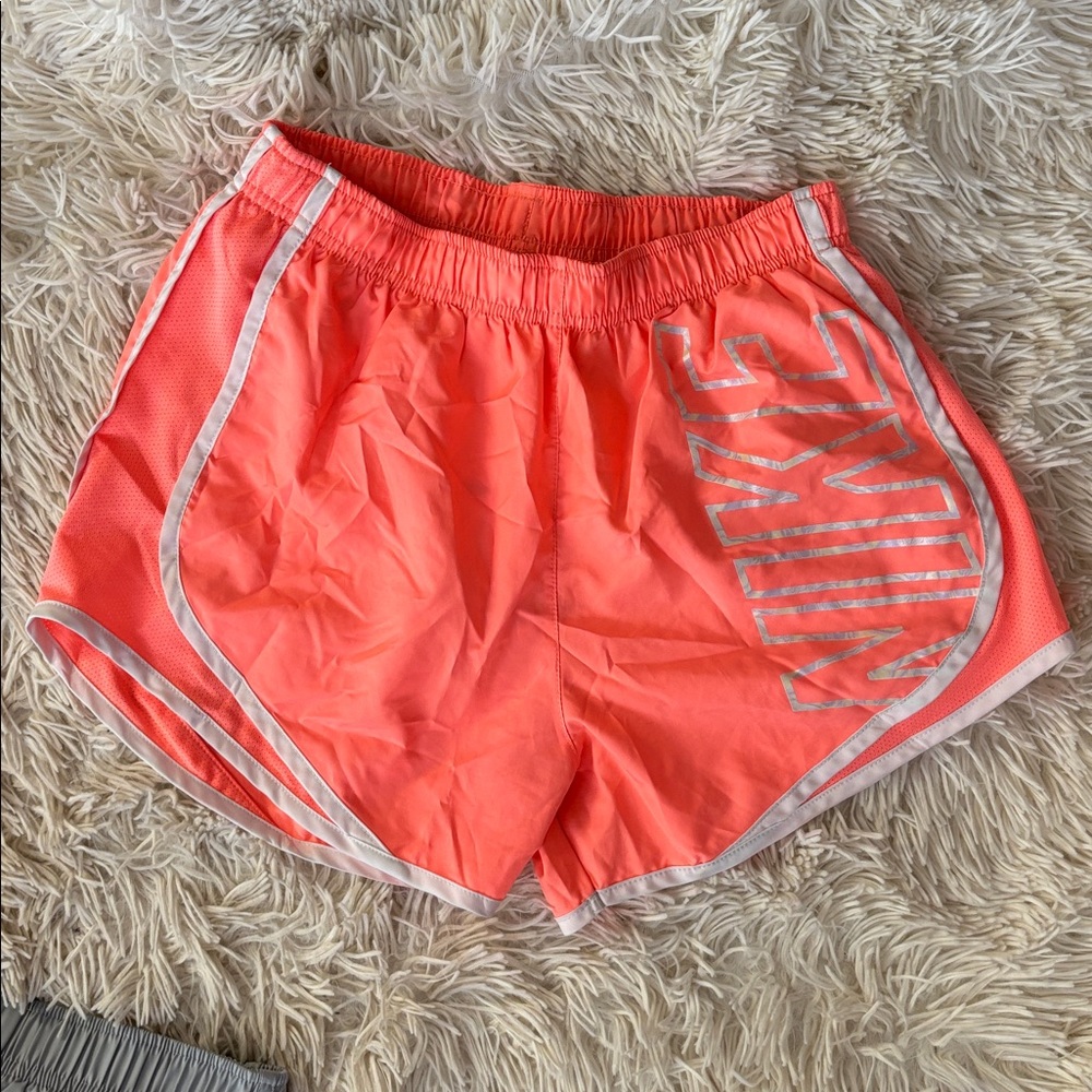 Women’s Nike Athletic Short Bundle - Picture 4 of 8